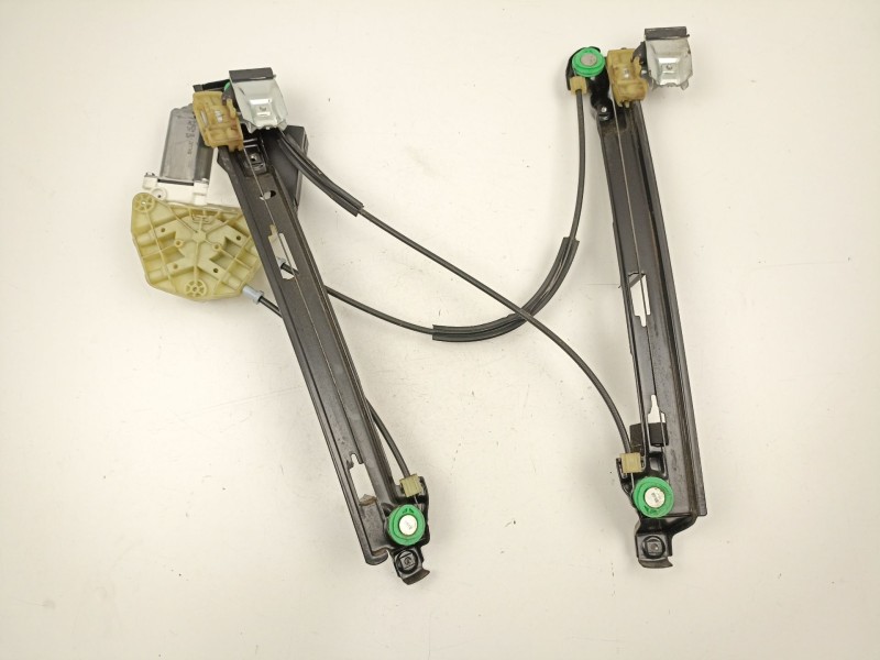 Recambio de elevalunas delantero izquierdo para seat leon (1p1) 1.6 tdi referencia OEM IAM 1P0837401AB  1T0959701AK