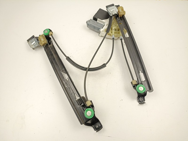 Recambio de elevalunas delantero derecho para seat leon (1p1) 1.6 tdi referencia OEM IAM 1P0837402AB  1T0959702AF