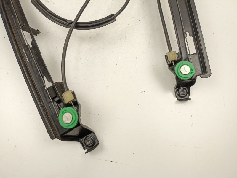 Recambio de elevalunas delantero derecho para seat leon (1p1) 1.6 tdi referencia OEM IAM 1P0837402AB  1T0959702AF