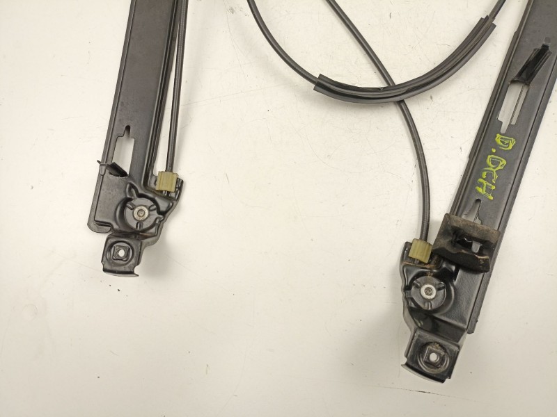 Recambio de elevalunas delantero derecho para seat leon (1p1) 1.6 tdi referencia OEM IAM 1P0837402AB  1T0959702AF