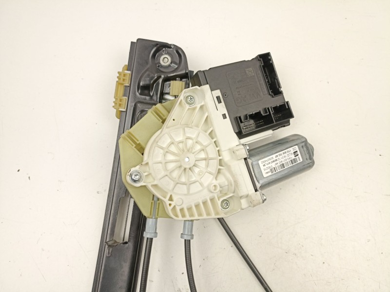 Recambio de elevalunas delantero derecho para seat leon (1p1) 1.6 tdi referencia OEM IAM 1P0837402AB  1T0959702AF