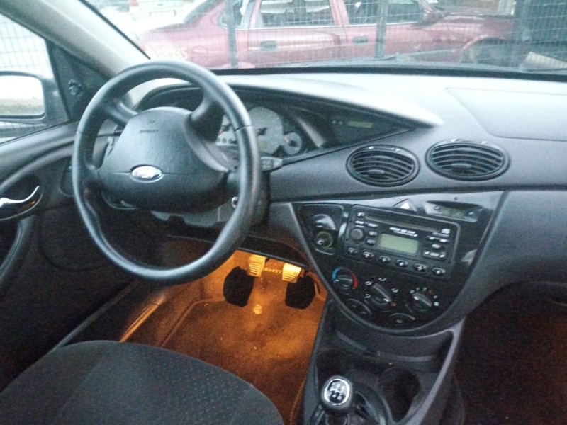 ford focus i sedán (dfw) del año 2003