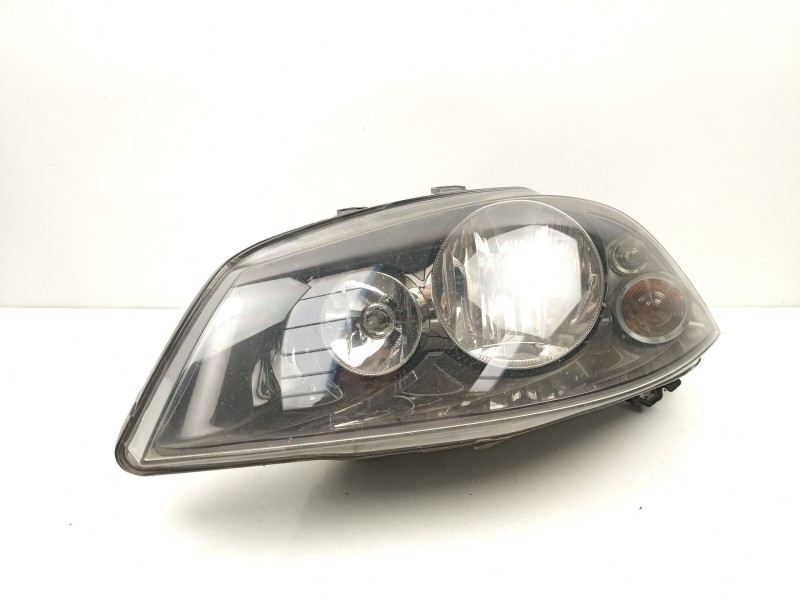 Recambio de faro izquierdo para seat cordoba 1.9 tdi referencia OEM IAM 6L1941005M 89317150 