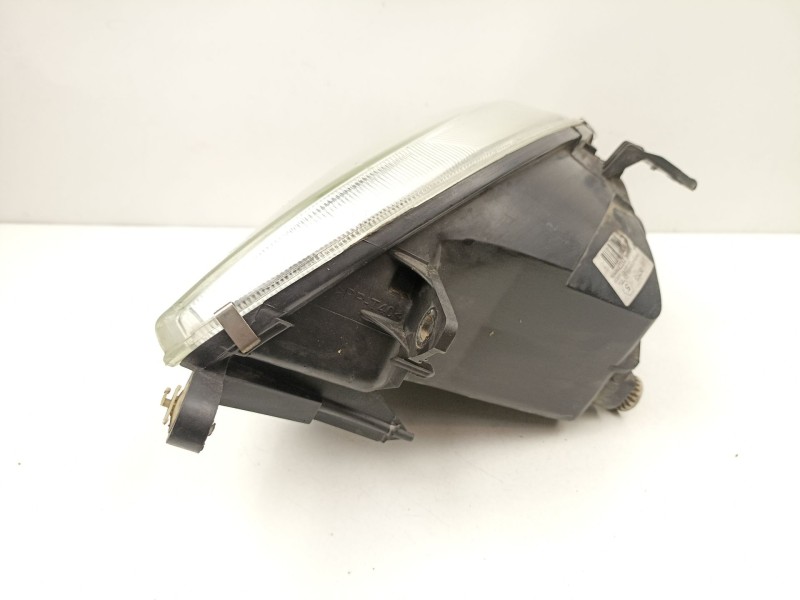 Recambio de faro derecho para citroën saxo (s0, s1) 1.5 d referencia OEM IAM 6205W2  89004404