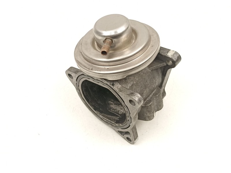 Recambio de valvula egr para seat cordoba 1.9 tdi referencia OEM IAM 038131501AN  038129637D