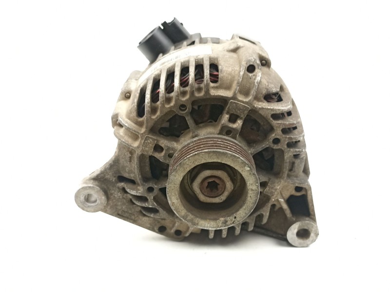 Recambio de alternador para peugeot 106 1.1 g referencia OEM IAM 57056M A13VI288 
