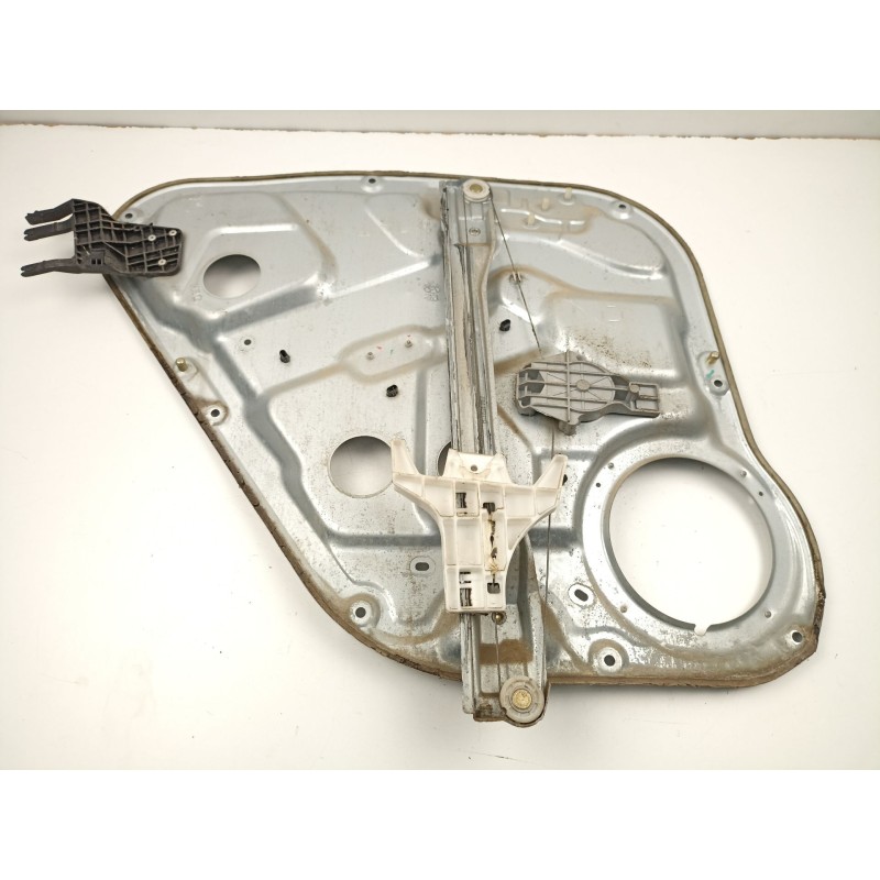 Recambio de elevalunas trasero derecho para hyundai santa fé ii (cm) 2.2 crdi gls 4x4 referencia OEM IAM 834812B000  