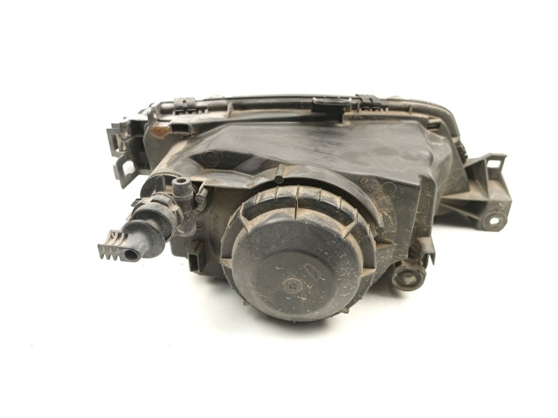 Recambio de faro izquierdo para peugeot 306 1.6 g referencia OEM IAM 6204K5  