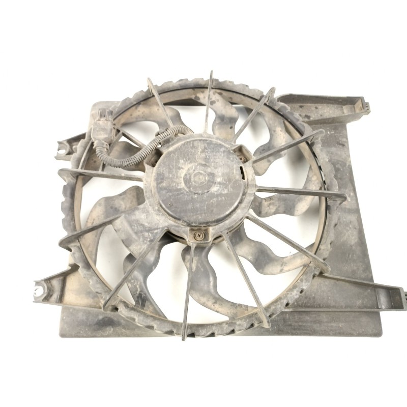 Recambio de electroventilador para hyundai santa fé ii (cm) 2.2 crdi gls 4x4 referencia OEM IAM 977302B200  