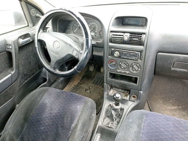 opel astra g sedán (t98) del año 2000 opel astra g sedán (t98) del año 2000