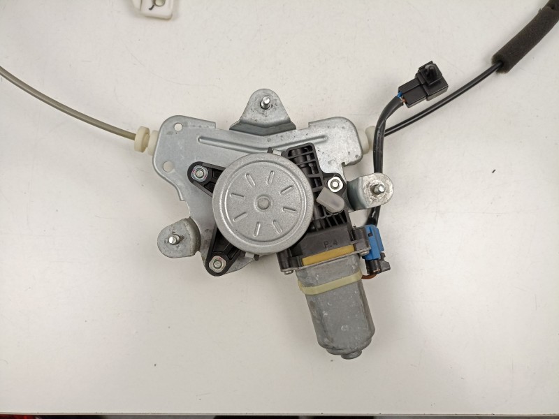 Recambio de elevalunas trasero izquierdo para chevrolet captiva (c100, c140) 2.2 d referencia OEM IAM 25937971  