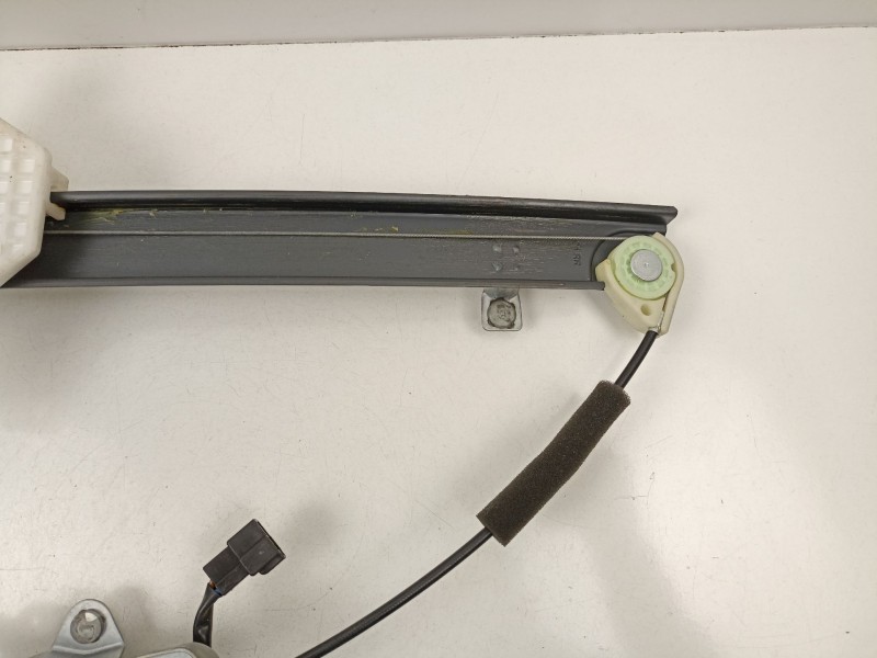 Recambio de elevalunas trasero derecho para chevrolet captiva (c100, c140) 2.2 d referencia OEM IAM 25937970  