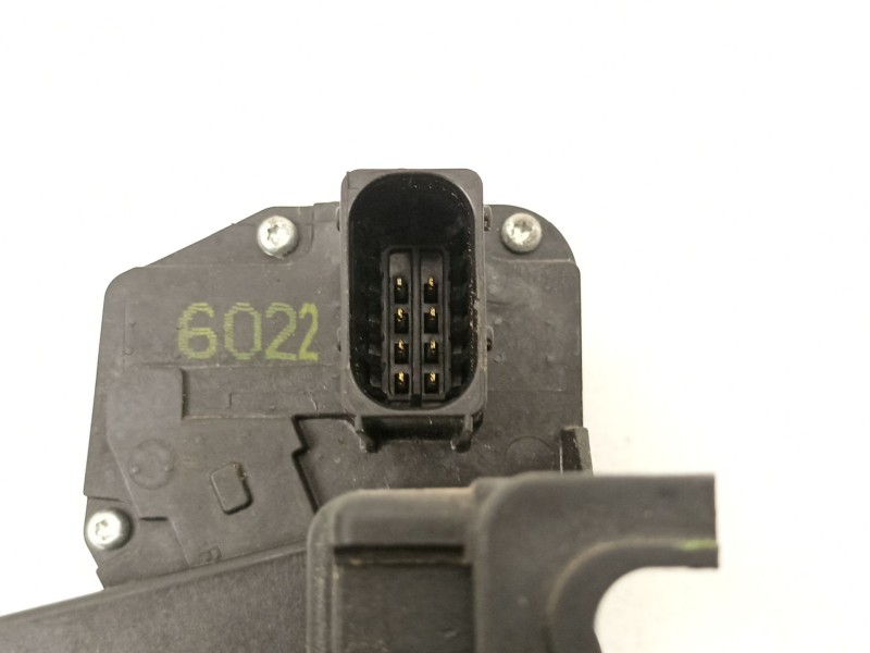 Recambio de cerradura puerta delantera derecha para chevrolet captiva (c100, c140) 2.2 d referencia OEM IAM 94551317  