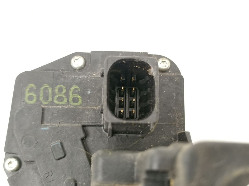 Recambio de cerradura puerta trasera derecha para chevrolet captiva (c100, c140) 2.2 d referencia OEM IAM 94551343  