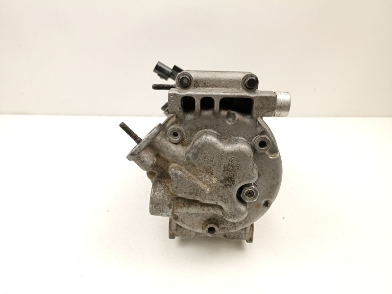 Recambio de compresor aire acondicionado para hyundai santa fé ii (cm) 2.2 crdi gls 4x4 referencia OEM IAM 977012B100  