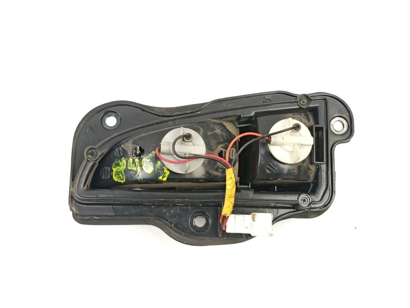 Recambio de piloto porton derecho para hyundai elantra iii sedán (xd) 2.0 referencia OEM IAM 924022D280  