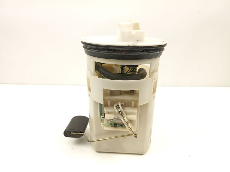 Recambio de bomba combustible aforador para hyundai elantra iii sedán (xd) 2.0 referencia OEM IAM 311102D000  