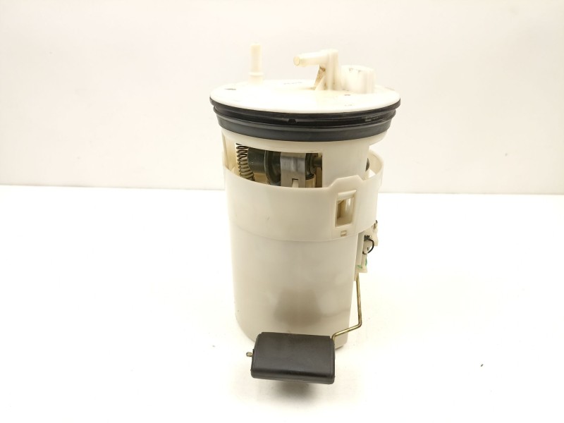 Recambio de bomba combustible aforador para hyundai elantra iii sedán (xd) 2.0 referencia OEM IAM 311102D000  