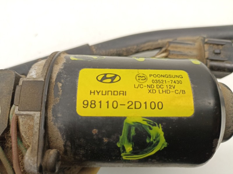 Recambio de motor limpia delantero para hyundai elantra iii sedán (xd) 2.0 referencia OEM IAM 981102D100  
