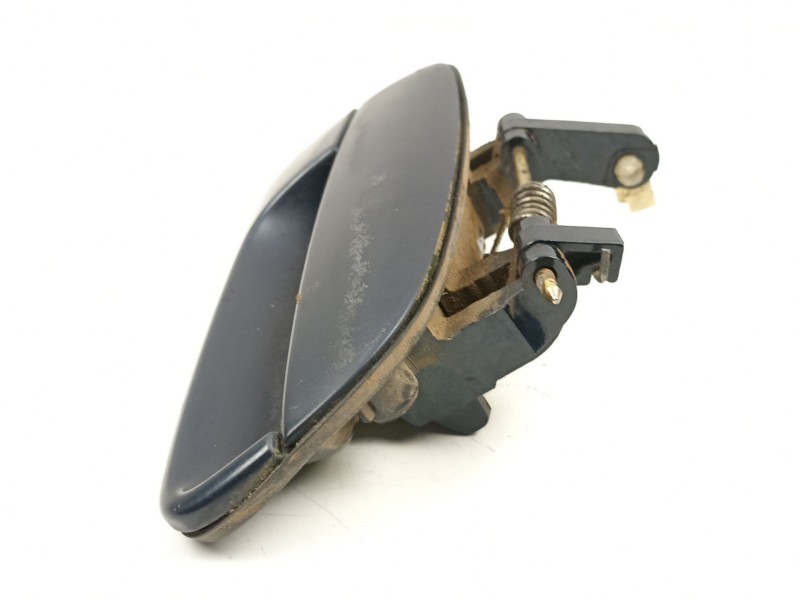 Recambio de manilla trasera derecha para hyundai elantra iii sedán (xd) 2.0 referencia OEM IAM 836602D010  