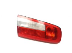 Recambio de piloto porton izquierdo para renault laguna ii (bg0/1_) 2.0 16v (bg00, bg0k, bg0p, bg0w) referencia OEM IAM 82000024