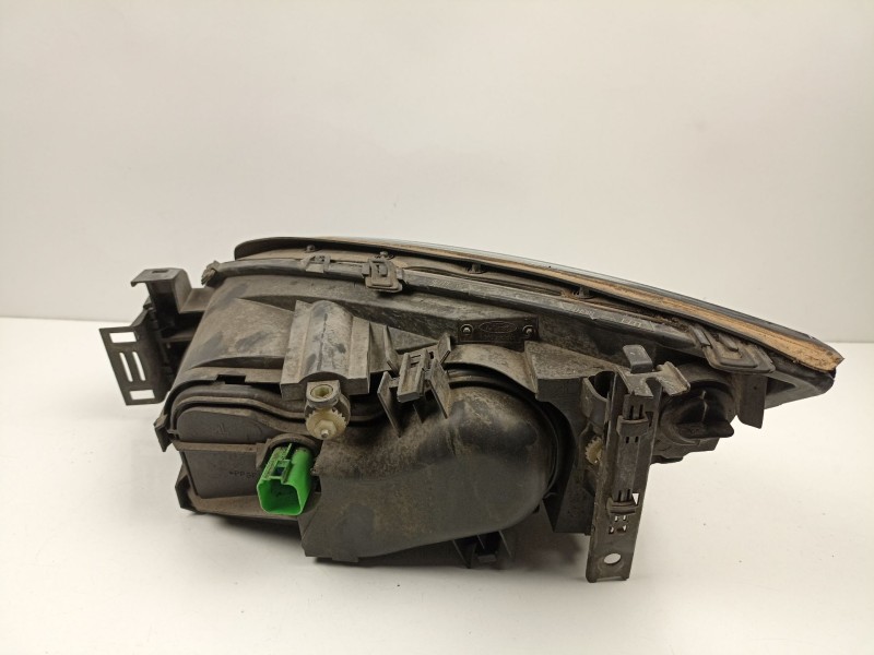 Recambio de faro derecho para ford mondeo iii sedán (b4y) 2.0 tdci referencia OEM IAM 1S7113005SE  