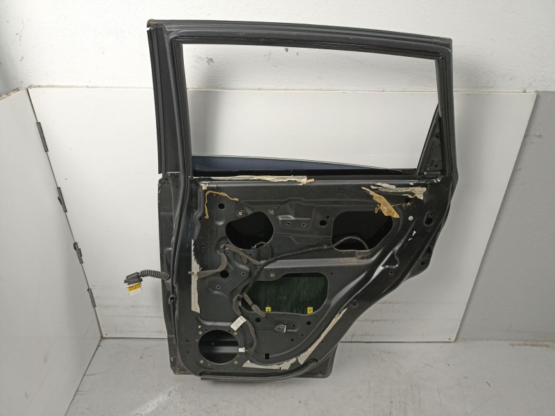 Recambio de puerta trasera derecha para chevrolet captiva (c100, c140) 2.2 d referencia OEM IAM 94543753  