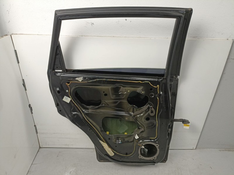 Recambio de puerta trasera izquierda para chevrolet captiva (c100, c140) 2.2 d referencia OEM IAM 94543752  