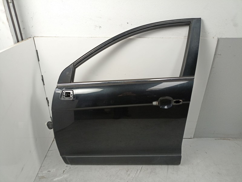 Recambio de puerta delantera izquierda para chevrolet captiva (c100, c140) 2.2 d referencia OEM IAM 42352069  