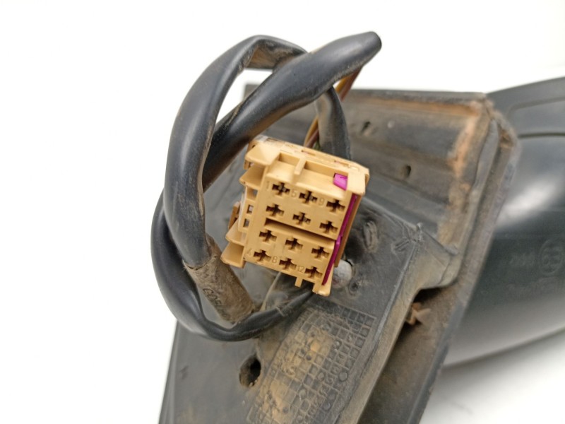 Recambio de retrovisor derecho para seat ibiza iii (6l1) 1.4 16v referencia OEM IAM 6L1857508AA  