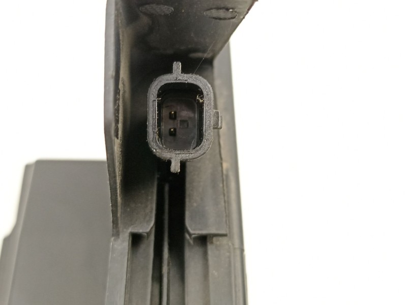 Recambio de cerradura puerta delantera derecha para dacia sandero ii 1.5 dci referencia OEM IAM 805026816R  