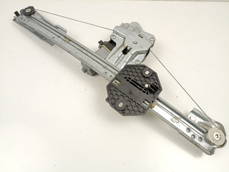 Recambio de elevalunas delantero derecho para dacia sandero ii 1.5 dci referencia OEM IAM 807209299R  