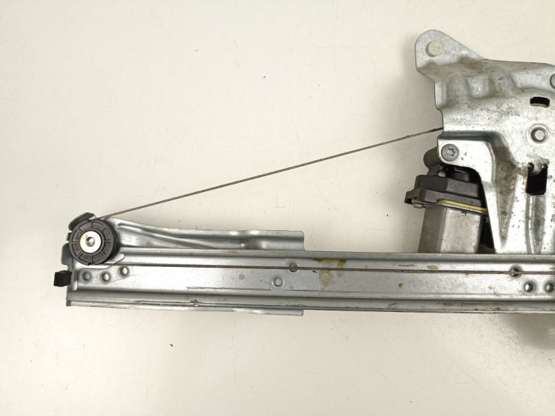 Recambio de elevalunas delantero derecho para dacia sandero ii 1.5 dci referencia OEM IAM 807209299R  