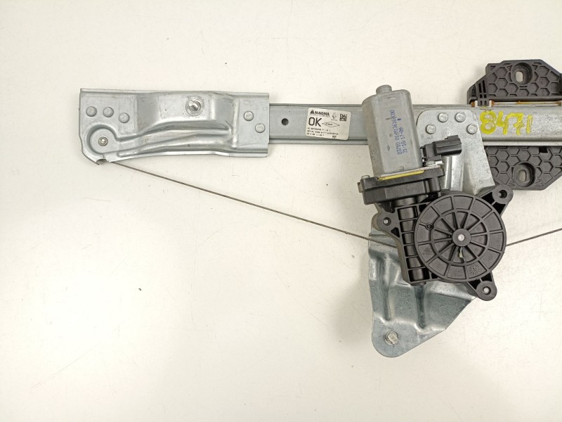 Recambio de elevalunas delantero derecho para dacia sandero ii 1.5 dci referencia OEM IAM 807209299R  