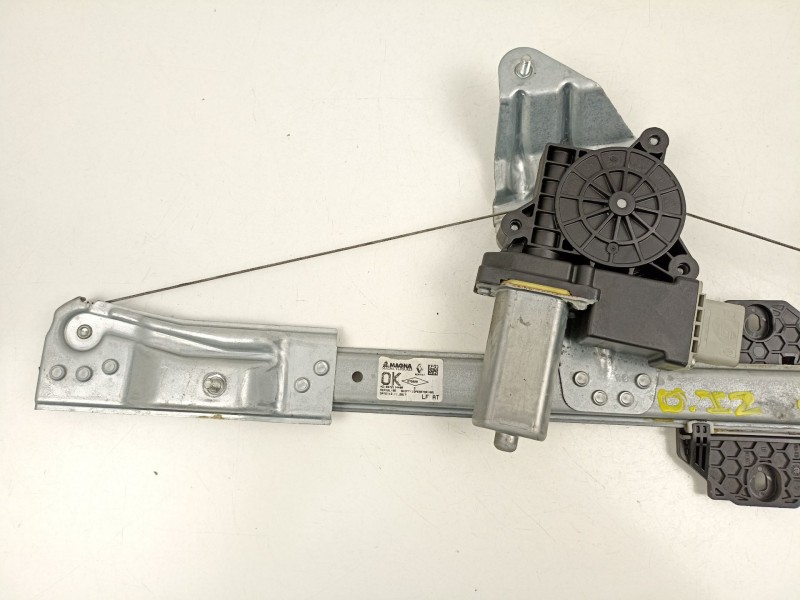 Recambio de elevalunas delantero izquierdo para dacia sandero ii 1.5 dci referencia OEM IAM 807211440R  