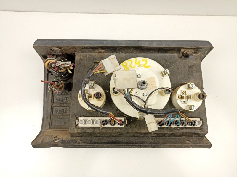 Recambio de cuadro instrumentos para mercedes-benz mb furgoneta (w631) d (631.332, 631.342) referencia OEM IAM A6315420406  