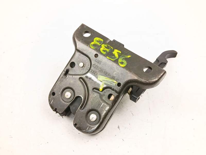 Recambio de cerradura maletero / porton para audi a3 (8p1) 2.0 tdi 16v referencia OEM IAM 8P3827469A  