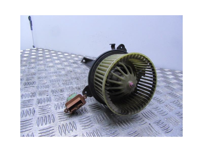 Recambio de motor calefaccion : fiat doblo : 1.9 jtd (104,69cv) [2009] para fiat doblo 1.9 jtd referencia OEM IAM 141730600  