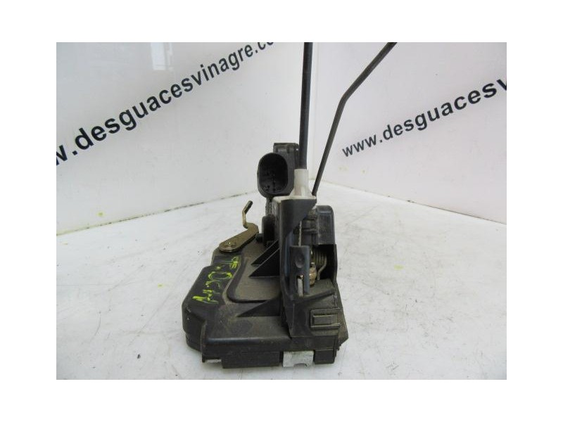 Recambio de cerradura pta. tras. dch. : bmw 320 : 2.0 td 20-4d-1 (136cv) [2000] para bmw  320 2.0 td 20-4d-1 referencia OEM IAM 