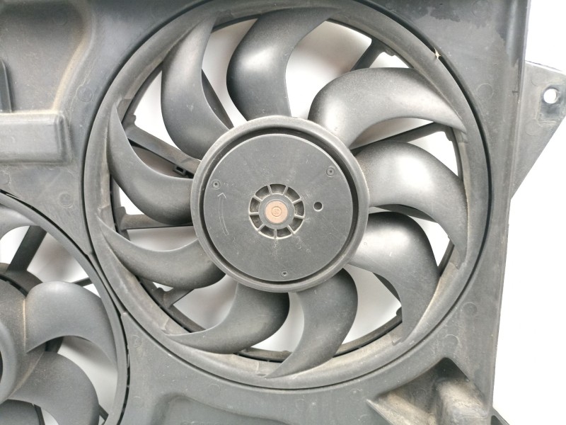 Recambio de electroventilador para chevrolet captiva (c100, c140) 2.2 d referencia OEM IAM 95461717 F00S3D2021 