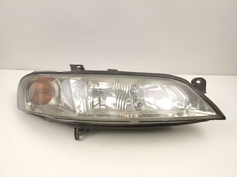 Recambio de faro derecho para opel vectra b (j96) 2.0 dti 16v (f19) referencia OEM IAM 9119520 67743045 