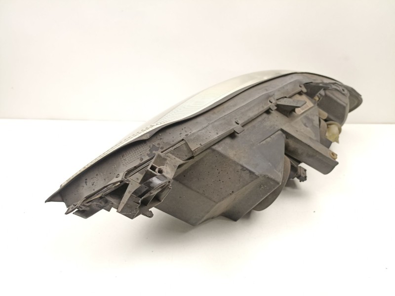 Recambio de faro derecho para opel vectra b (j96) 2.0 dti 16v (f19) referencia OEM IAM 9119520 67743045 