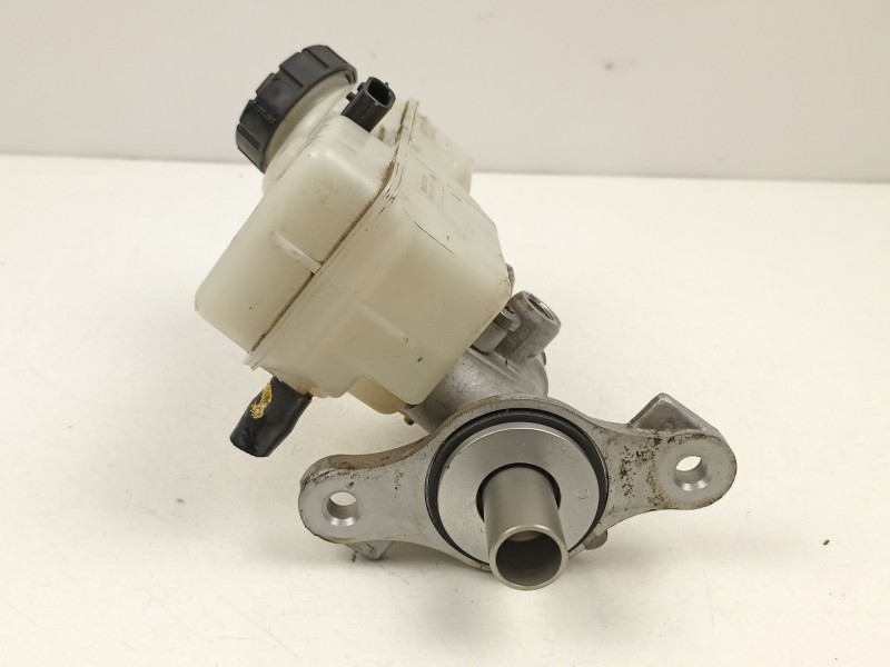 Recambio de bomba de freno para dacia sandero ii 1.5 dci referencia OEM IAM 460111938R  