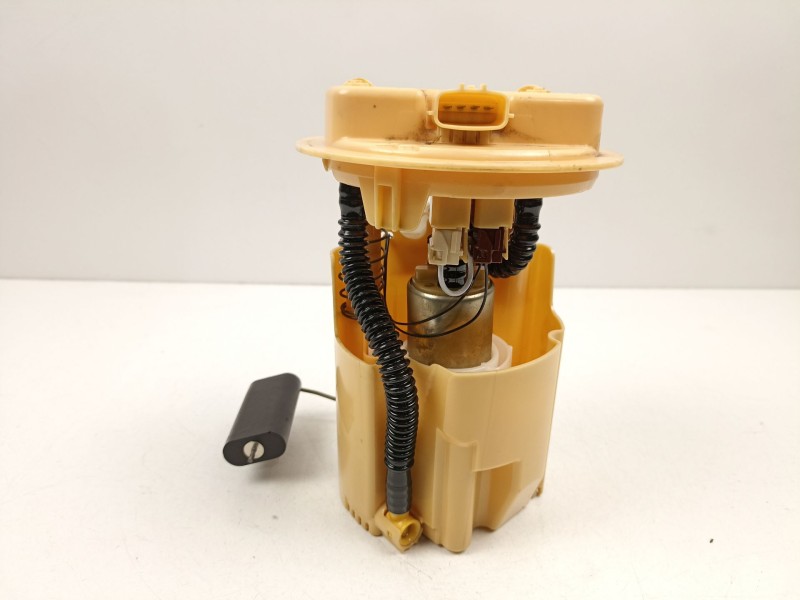 Recambio de bomba combustible aforador para dacia sandero ii 1.5 dci referencia OEM IAM 172020371R 0974252990101 