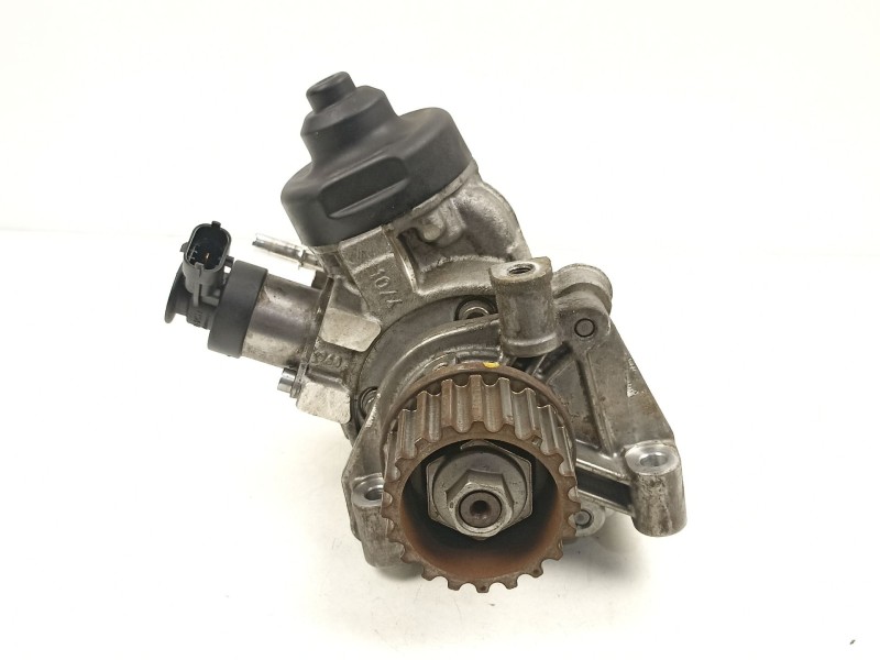 Recambio de bomba inyectora diesel para dacia sandero ii 1.5 dci referencia OEM IAM 167007358R 0445010704 8201434847