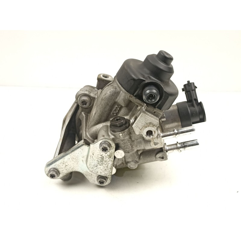 Recambio de bomba inyectora diesel para dacia sandero ii 1.5 dci referencia OEM IAM 167007358R 0445010704 8201434847