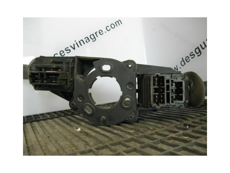 Recambio de mando luces y limpias : peugeot 306 : 1.9-td-(dhy)-ranchera [1997] para peugeot 306 1.9-td-(dhy)-ranchera referencia