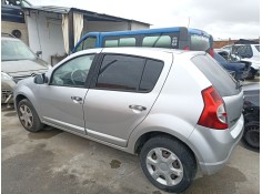 Recambio de carroceria para dacia sandero 1.5 dci referencia OEM IAM    2