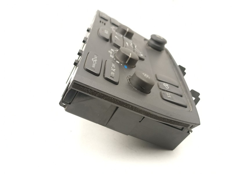 Recambio de mandos calefaccion aire para volvo s60 i (384) 2.4 referencia OEM IAM 8682930  