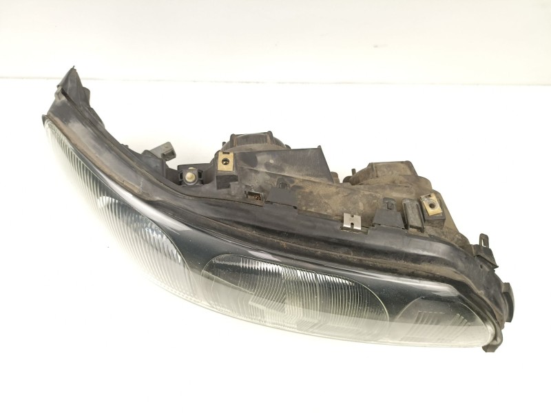 Recambio de faro derecho para volvo s60 i (384) 2.4 referencia OEM IAM 8659611 89006821 